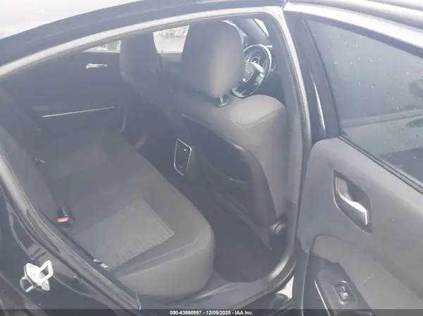 2C3CDXHG1KH684944 2019 DODGE CHARGER - Image 8