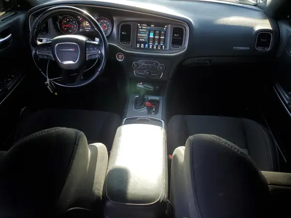 2C3CDXHG1KH684975 2019 DODGE CHARGER - Image 8