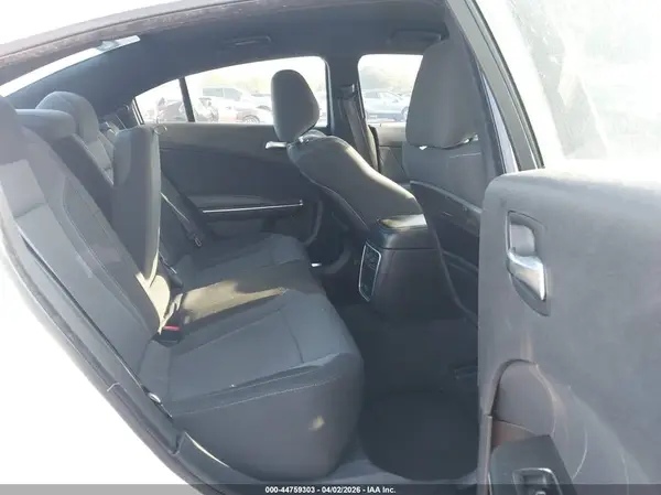 2C3CDXHG2GH121442 2016 DODGE CHARGER - Image 8