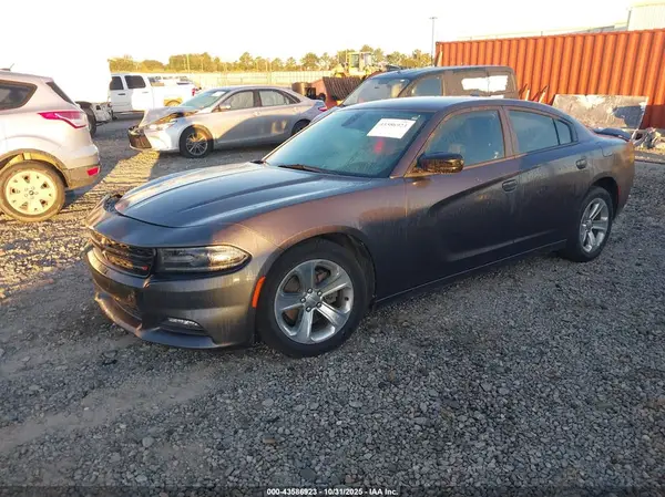 2C3CDXHG2GH126477 2016 DODGE CHARGER - Image 2