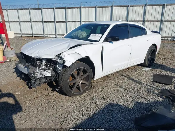 2C3CDXHG2GH144073 2016 DODGE CHARGER - Image 2