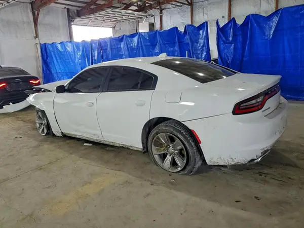 2C3CDXHG2GH215546 2016 DODGE CHARGER - Image 2