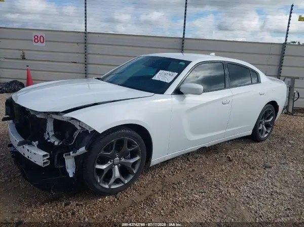 2C3CDXHG2GH292305 2016 DODGE CHARGER - Image 2