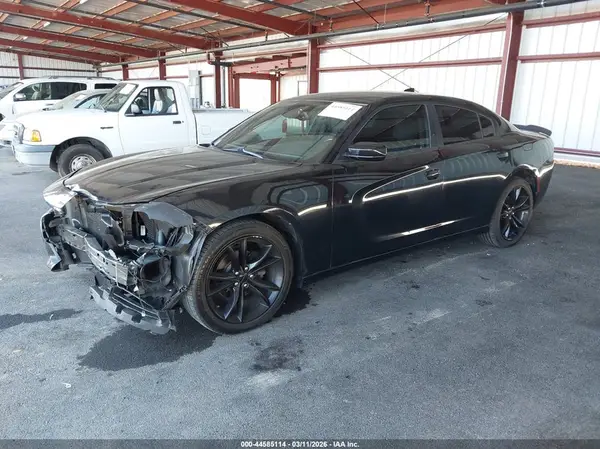 2C3CDXHG2GH317333 2016 DODGE CHARGER - Image 2