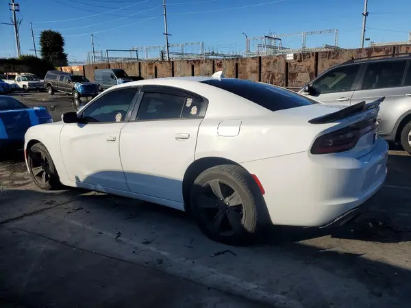 2C3CDXHG2GH323875 2016 DODGE CHARGER - Image 2