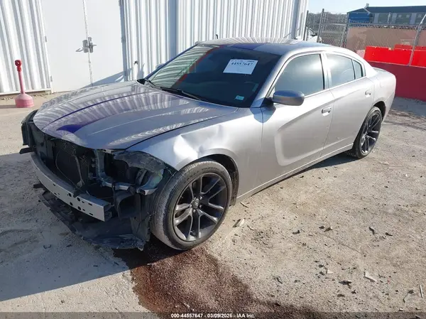 2C3CDXHG2GH355063 2016 DODGE CHARGER - Image 2