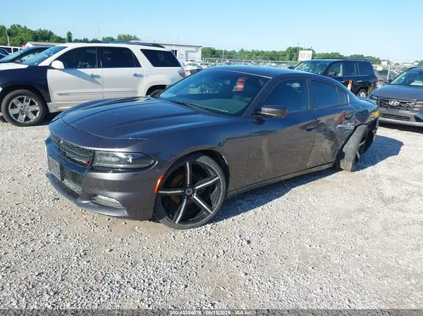 2C3CDXHG2HH515587 2017 DODGE CHARGER - Image 2