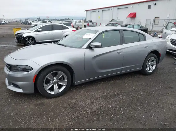 2C3CDXHG2HH549495 2017 DODGE CHARGER - Image 2