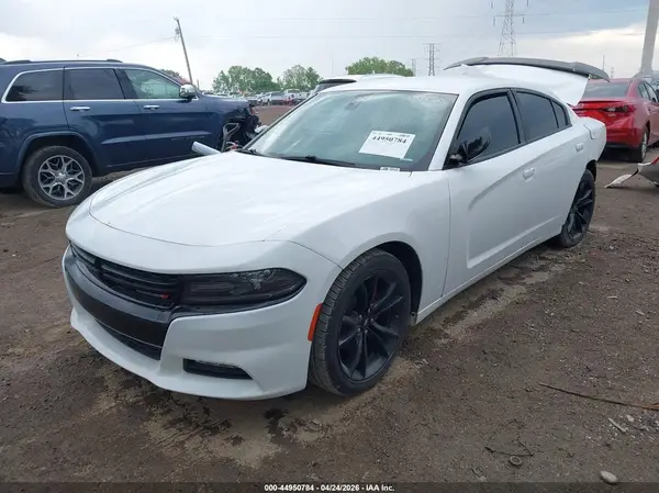 2C3CDXHG2HH618704 2017 DODGE CHARGER - Image 2