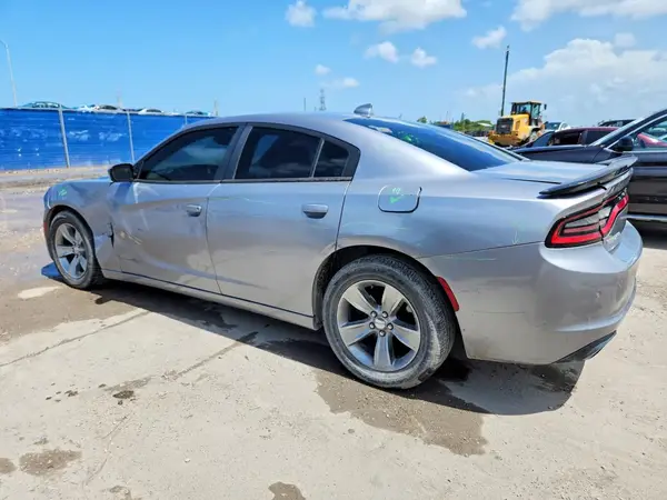 2C3CDXHG2JH133839 2018 DODGE CHARGER - Image 2