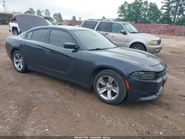 2C3CDXHG2JH145053 2018 DODGE CHARGER - Image 1