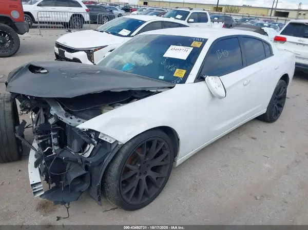 2C3CDXHG2JH150267 2018 DODGE CHARGER - Image 2