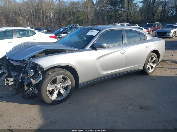 2C3CDXHG2JH153394 2018 DODGE CHARGER - Image 2
