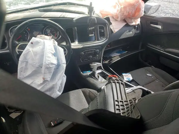 2C3CDXHG2JH156070 2018 DODGE CHARGER - Image 8