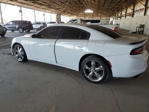 2C3CDXHG2JH187318 2018 DODGE CHARGER - Image 2