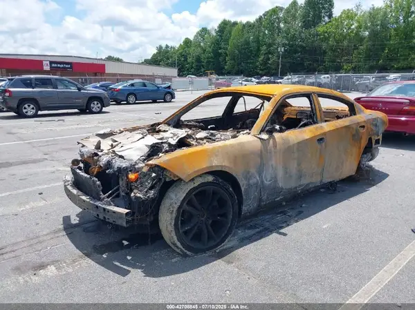 2C3CDXHG2JH187903 2018 DODGE CHARGER - Image 2