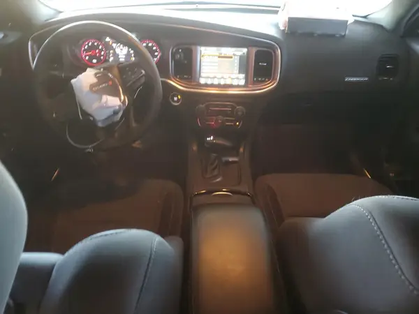 2C3CDXHG2JH281232 2018 DODGE CHARGER - Image 8