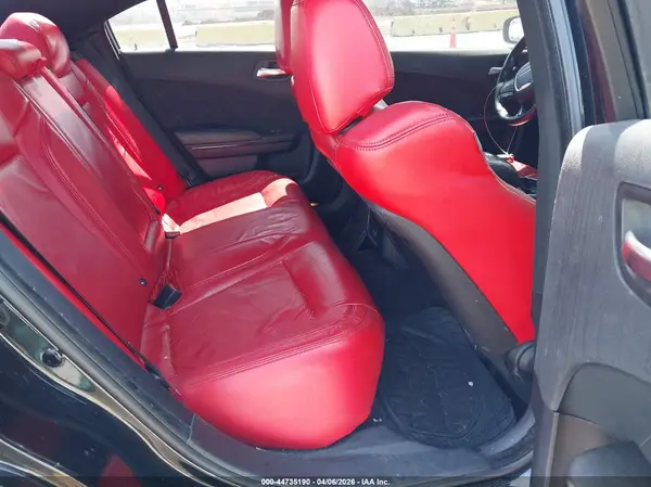 2C3CDXHG2JH336830 2018 DODGE CHARGER - Image 8