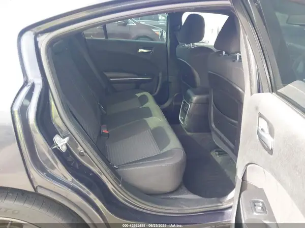 2C3CDXHG2KH579037 2019 DODGE CHARGER - Image 8