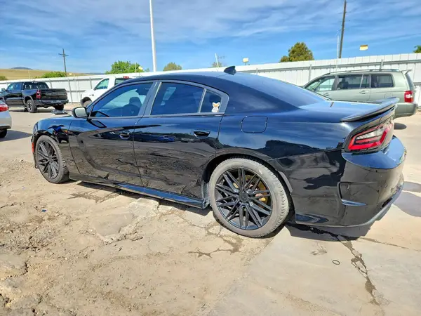 2C3CDXHG2KH597585 2019 DODGE CHARGER - Image 2