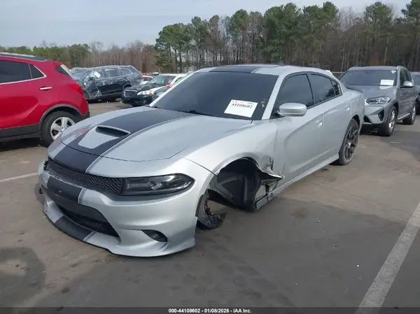 2C3CDXHG2KH696553 2019 DODGE CHARGER - Image 2