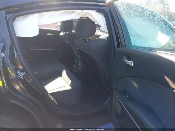 2C3CDXHG2KH705428 2019 DODGE CHARGER - Image 8