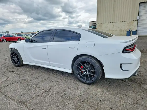 2C3CDXHG2LH224323 2020 DODGE CHARGER - Image 2