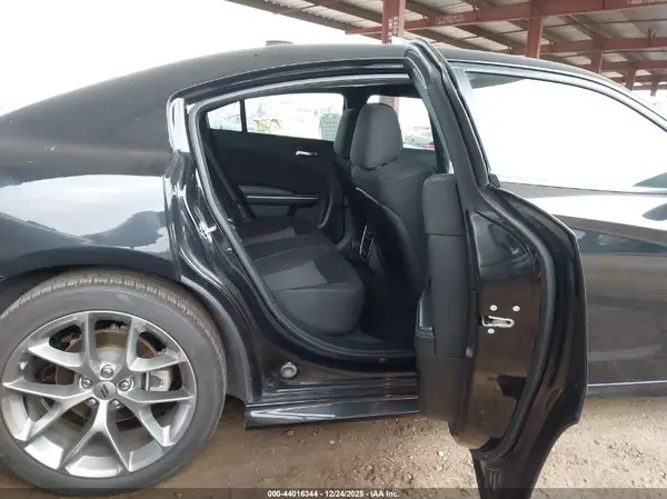 2C3CDXHG2PH607183 2023 DODGE CHARGER - Image 8