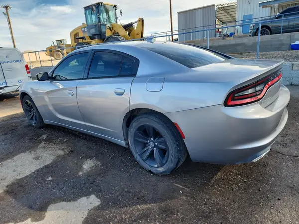 2C3CDXHG3GH126102 2016 DODGE CHARGER - Image 2