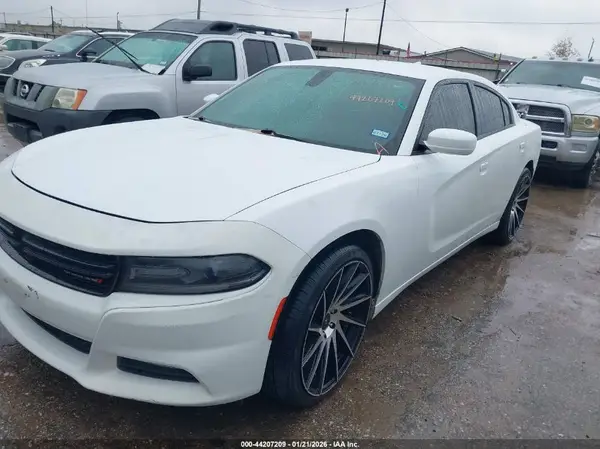 2C3CDXHG3GH139108 2016 DODGE CHARGER - Image 2