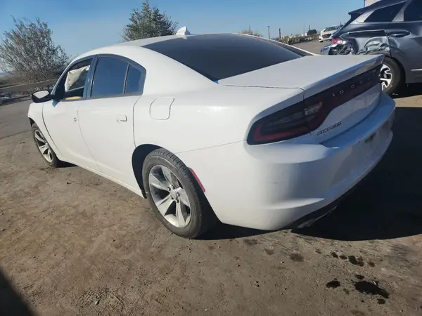 2C3CDXHG3GH172822 2016 DODGE CHARGER - Image 2