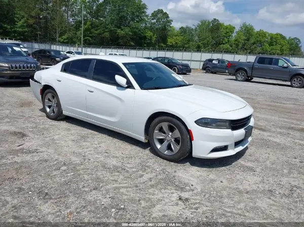 2C3CDXHG3GH174070 2016 DODGE CHARGER - Image 1