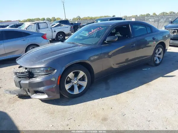2C3CDXHG3HH523021 2017 DODGE CHARGER - Image 2