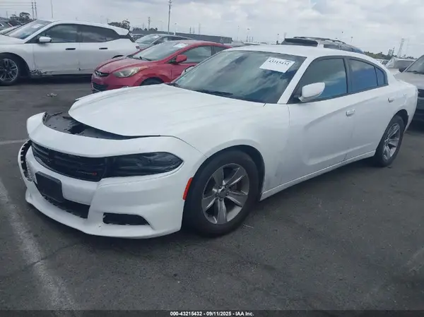 2C3CDXHG3HH523696 2017 DODGE CHARGER - Image 2