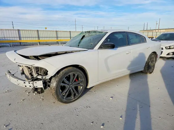 2C3CDXHG3HH576494 2017 DODGE CHARGER - Image 1