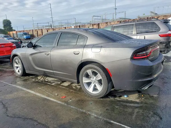2C3CDXHG3HH581176 2017 DODGE CHARGER - Image 2