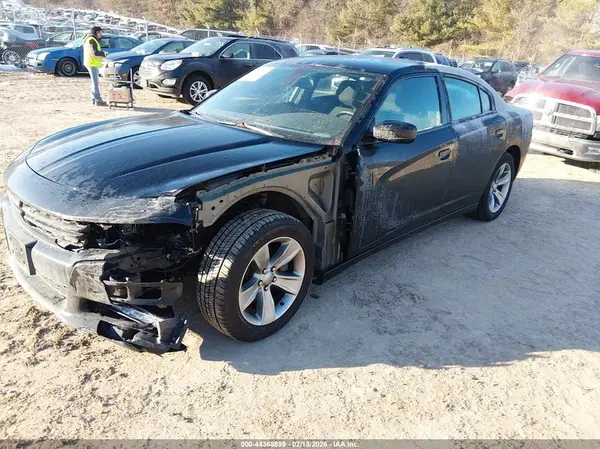 2C3CDXHG3HH598690 2017 DODGE CHARGER - Image 2