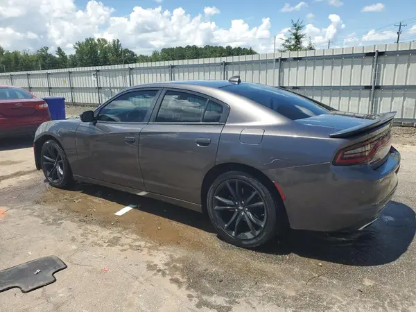 2C3CDXHG3JH135003 2018 DODGE CHARGER - Image 2