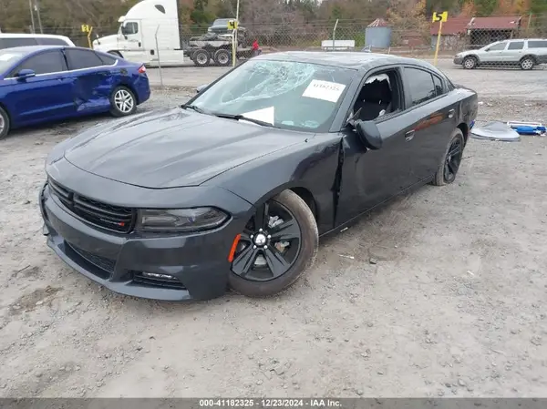 2C3CDXHG3JH142209 2018 DODGE CHARGER - Image 2