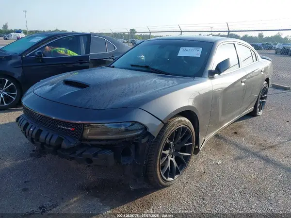 2C3CDXHG3JH156661 2018 DODGE CHARGER - Image 2
