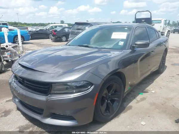 2C3CDXHG3JH166722 2018 DODGE CHARGER - Image 2