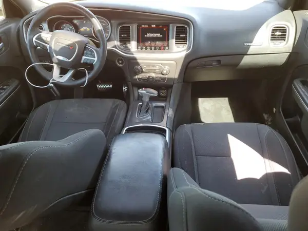 2C3CDXHG3JH174397 2018 DODGE CHARGER - Image 8