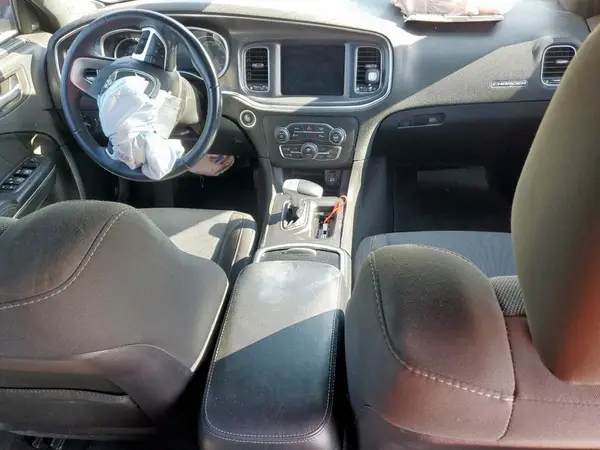 2C3CDXHG3JH175646 2018 DODGE CHARGER - Image 8