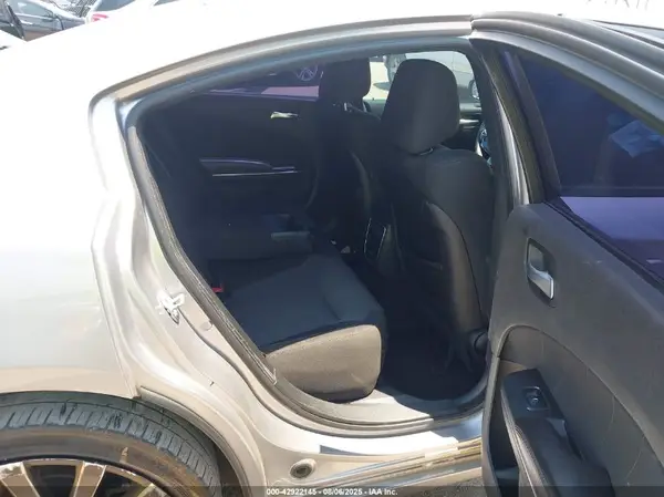 2C3CDXHG3JH175842 2018 DODGE CHARGER - Image 8