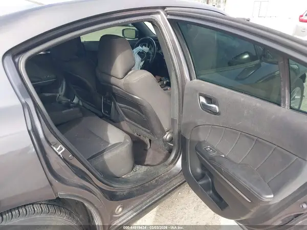 2C3CDXHG3JH176179 2018 DODGE CHARGER - Image 8