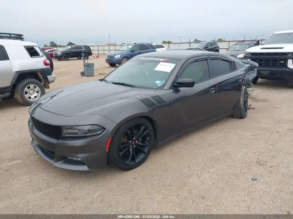 2C3CDXHG3JH217801 2018 DODGE CHARGER - Image 2
