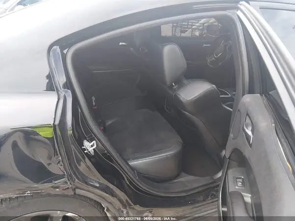 2C3CDXHG3JH218043 2018 DODGE CHARGER - Image 8