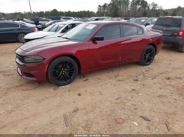 2C3CDXHG3JH306655 2018 DODGE CHARGER - Image 2