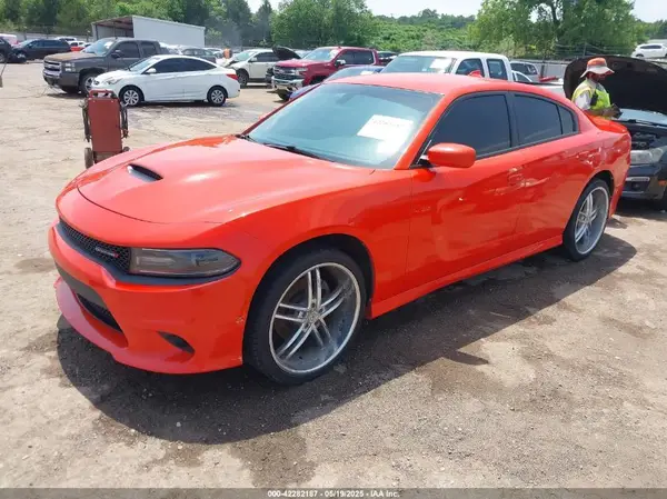 2C3CDXHG3JH335217 2018 DODGE CHARGER - Image 2