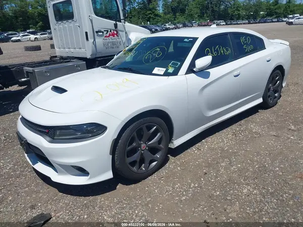 2C3CDXHG3KH630593 2019 DODGE CHARGER - Image 2